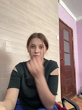 Snapshot of Blossom_Emily chatting on 05.05.26 Blossom Emily online show from 05.05.26