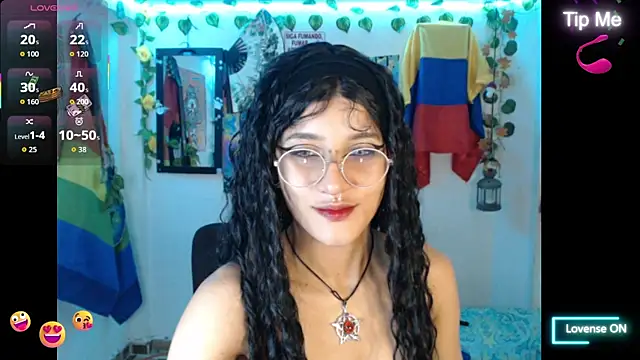 Snapshot of bastethott chatting on 05.18.26 bastethott online show from 05.18.26