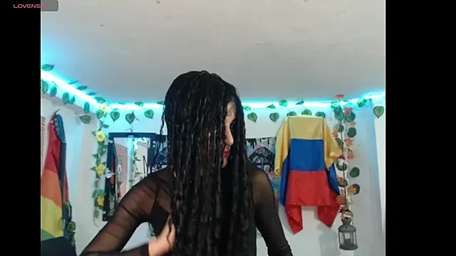 Snapshot of bastethott chatting on 05.19.26 bastethott online show from 05.19.26