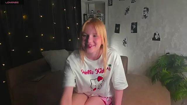 Snapshot of KoriMurden chatting on 05.06.26 KoriMurden online show from 05.06.26