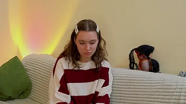 JolieDerringer online show from 05.11.26