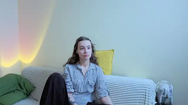JolieDerringer online show from 05.27.26