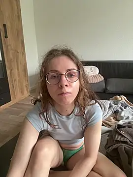SweetLuna96 online show from 05.08.26