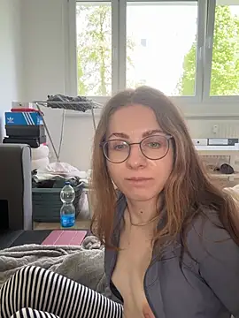 SweetLuna96 online show from 05.18.26