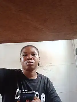 Snapshot of Kettyberry chatting on 05.19.26 Kettyberry online show from 05.19.26