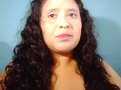 Snapshot of kaeluna chatting on 05.25.26 kaeluna online show from 05.25.26