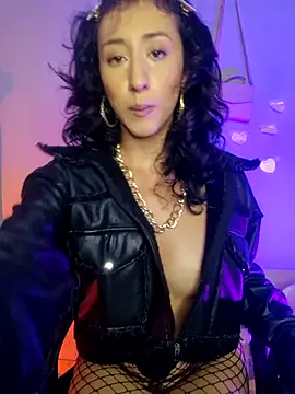 Snapshot of valeriana_m chatting on 05.25.26 valeriana m online show from 05.25.26