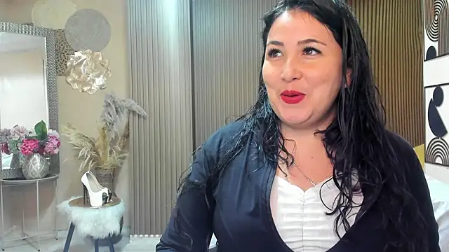 BBWLuxuryMuse online show from 05.25.26