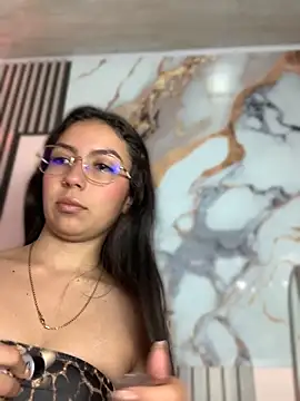 Julieth ec online show from 05.27.26