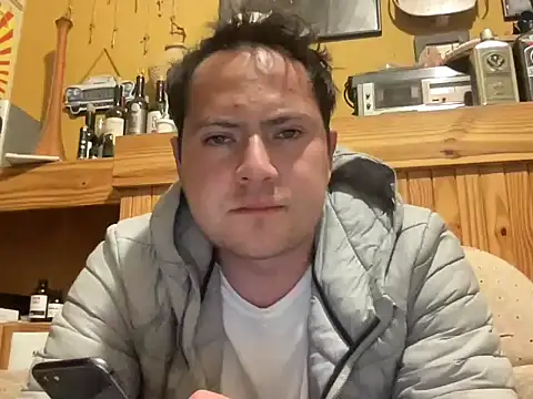Snapshot of alecsgzz chatting on 05.14.26 alecsgzz online show from 05.14.26