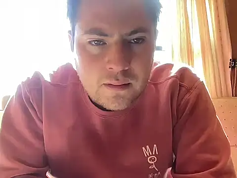 Snapshot of alecsgzz chatting on 05.19.26 alecsgzz online show from 05.19.26