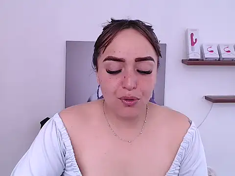 Snapshot of anyela_bubble18 chatting on 05.22.26 anyela bubble18 online show from 05.22.26