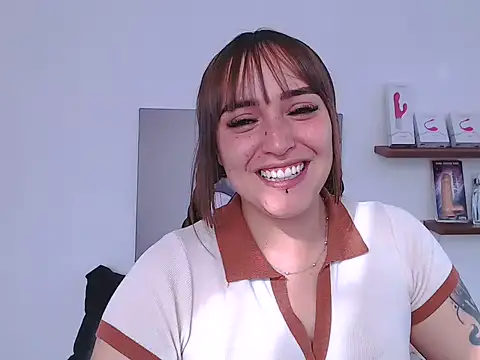 Snapshot of anyela_bubble18 chatting on 05.25.26 anyela bubble18 online show from 05.25.26