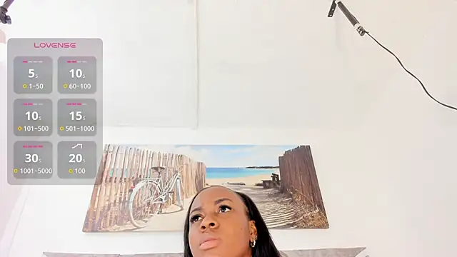 Snapshot of Alisson-Noa chatting on 05.26.26 Alisson-Noa online show from 05.26.26