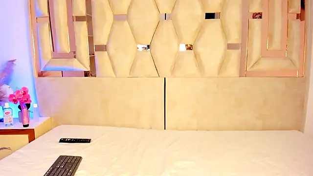 Trixie Fox online show from 05.21.26