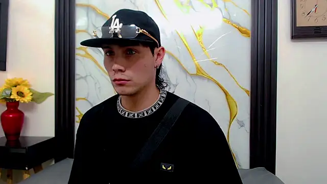 Snapshot of _Anubis__ chatting on 05.21.26 Anubis online show from 05.21.26