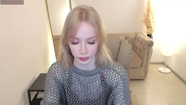 Poly Sweet online show from 05.06.26