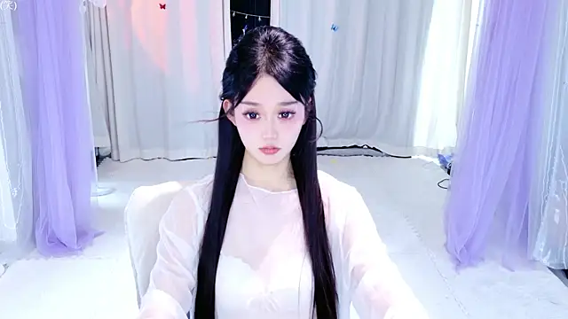 Snapshot of Wa-Nini chatting on 05.18.26 Wa-Nini online show from 05.18.26