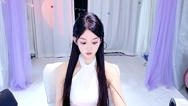 Snapshot of Wa-Nini chatting on 05.19.26 Wa-Nini online show from 05.19.26