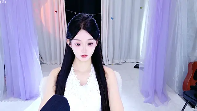 Snapshot of Wa-Nini chatting on 05.28.26 Wa-Nini online show from 05.28.26