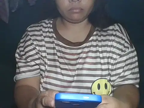 Snapshot of MommyKaye30 chatting on 06.14.26 MommyKaye30 online show from 06.14.26