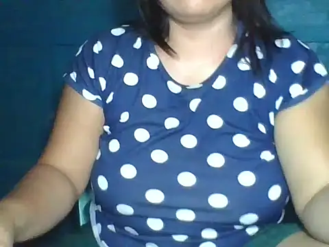 Snapshot of MommyKaye30 chatting on 07.13.26 MommyKaye30 online show from 07.13.26