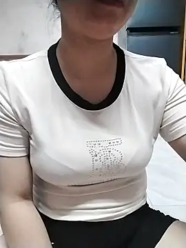 Snapshot of Girl_lovebaby chatting on 05.06.26 Girl lovebaby online show from 05.06.26