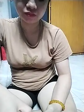 Snapshot of Girl_lovebaby chatting on 05.13.26 Girl lovebaby online show from 05.13.26