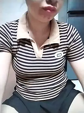 Snapshot of Girl_lovebaby chatting on 05.18.26 Girl lovebaby online show from 05.18.26