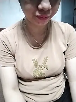 Snapshot of Girl_lovebaby chatting on 05.27.26 Girl lovebaby online show from 05.27.26