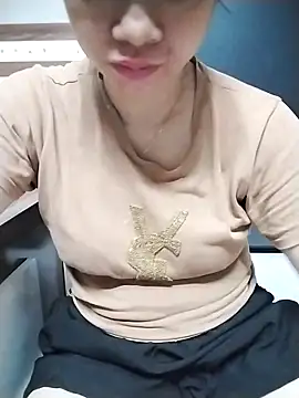 Snapshot of Girl_lovebaby chatting on 05.29.26 Girl lovebaby online show from 05.29.26