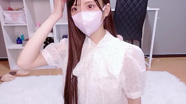Snapshot of hina_mochi chatting on 06.14.26 hina mochi online show from 06.14.26