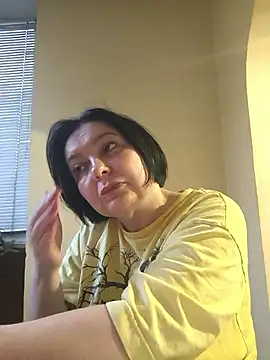 Snapshot of EmmaEmmy40 chatting on 05.08.26 EmmaEmmy40 online show from 05.08.26