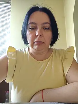 Snapshot of EmmaEmmy40 chatting on 05.11.26 EmmaEmmy40 online show from 05.11.26
