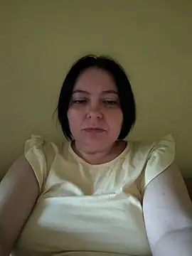 Snapshot of EmmaEmmy40 chatting on 05.11.26 EmmaEmmy40 online show from 05.11.26