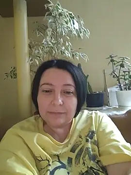Snapshot of EmmaEmmy40 chatting on 05.24.26 EmmaEmmy40 online show from 05.24.26
