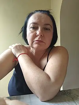 EmmaEmmy40 online show from 07.12.26