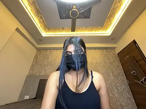 Snapshot of Miss_Heer chatting on 05.16.26 Miss Heer online show from 05.16.26