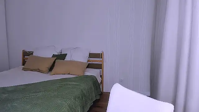 Snapshot of LookEva chatting on 05.16.26 LookEva online show from 05.16.26