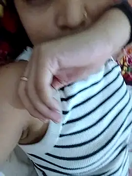Snapshot of kiran-baby chatting on 05.17.26 kiran-baby online show from 05.17.26