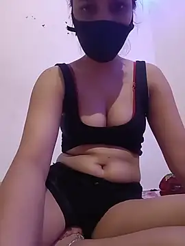 Snapshot of kiran-baby chatting on 05.24.26 kiran-baby online show from 05.24.26