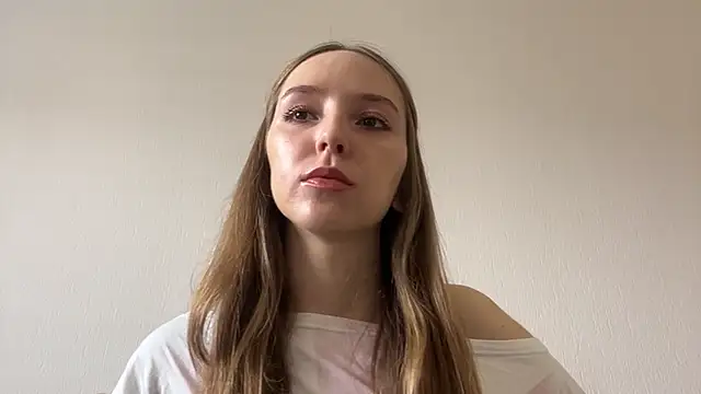 QueenBalensiefen online show from 05.12.26