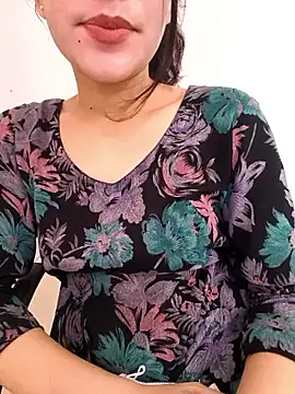 Snapshot of zoya_baby_ chatting on 05.16.26 zoya baby online show from 05.16.26