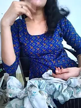 Snapshot of zoya_baby_ chatting on 05.27.26 zoya baby online show from 05.27.26