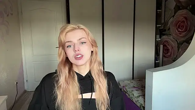 ScarlettRosy online show from 05.16.26