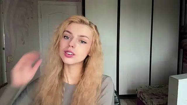 ScarlettRosy online show from 05.18.26