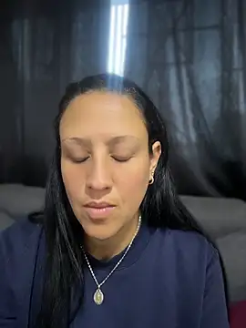 Cloe-Fire online show from 05.23.26