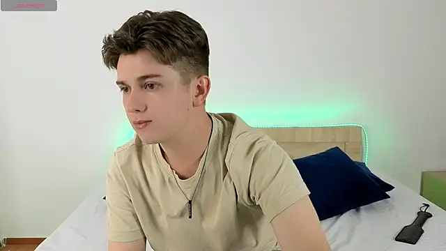 Miless Cooper online show from 05.15.26
