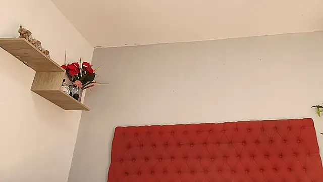 Hilary caicedo online show from 05.10.26