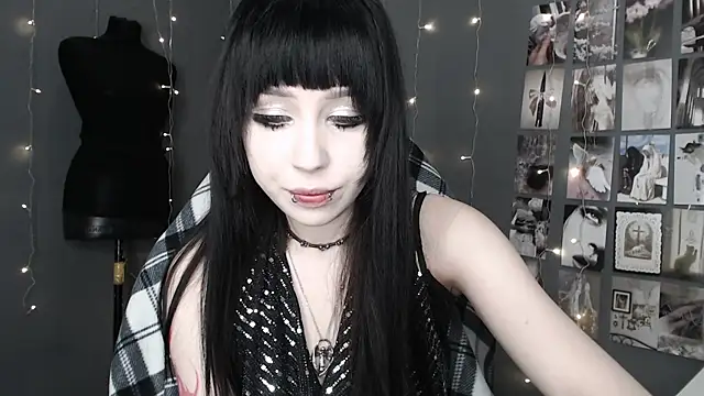 lucy8bit online show from 05.19.26